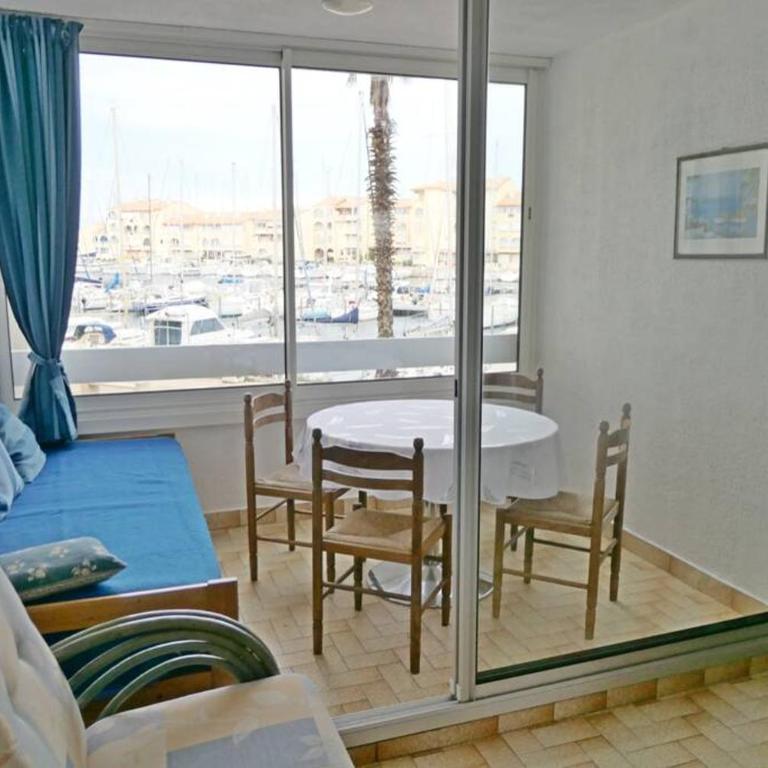 Face port Plage à 350m joli T2 clair 4 couchages avec parking privé, draps serviettes non fournies - Apartment mit 1 Schlafzimmer - 15