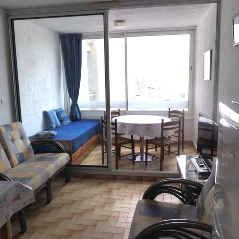 Face port Plage à 350m joli T2 clair 4 couchages avec parking privé, draps serviettes non fournies - Apartment mit 1 Schlafzimmer - 19
