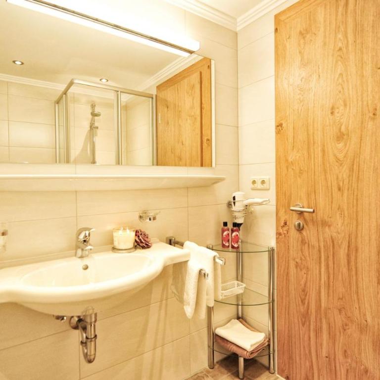 Mountain Apartments - living by Salner - Apartment - 2
