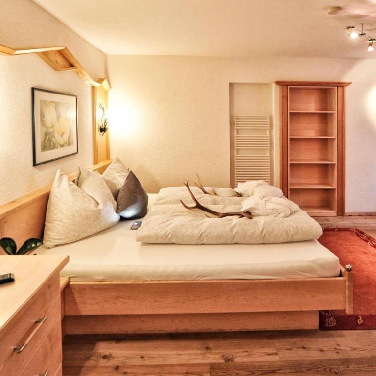 Mountain Apartments - living by Salner - Apartment - 1