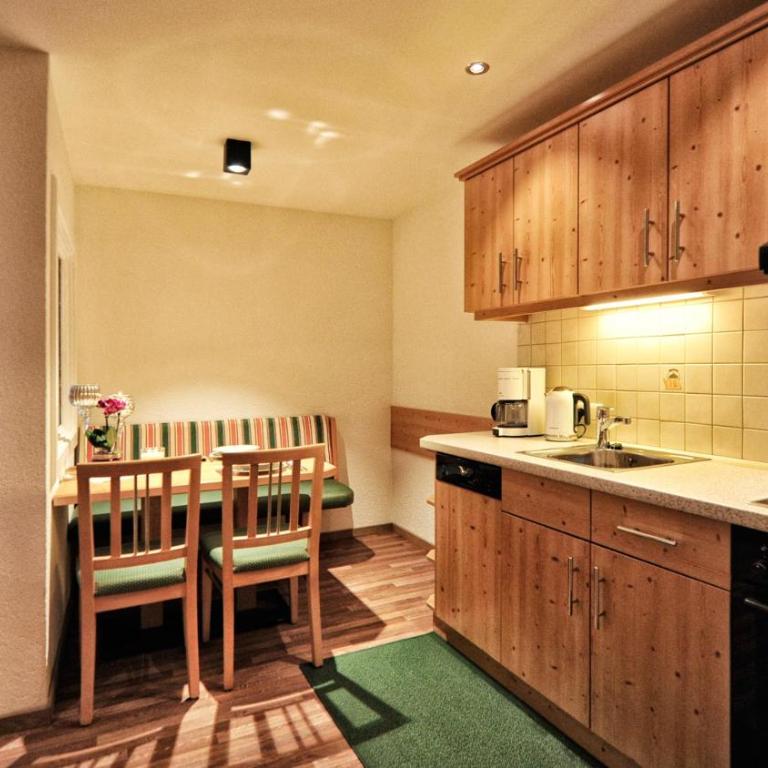 Mountain Apartments - living by Salner - Apartment - 3