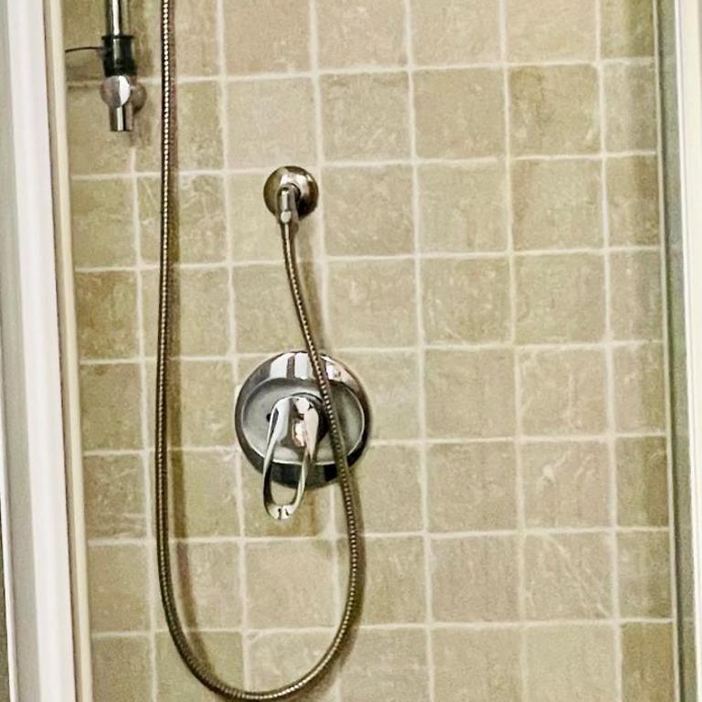 La Casa nei Vicoli: in Centro a Due Passi dal Lago - Appartamento con 1 Camera da Letto - 22