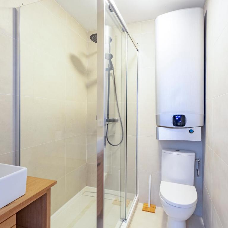 Bel appartement (2p) en plein Centre d’Antibes - Appartement - Vue sur Jardin - 8