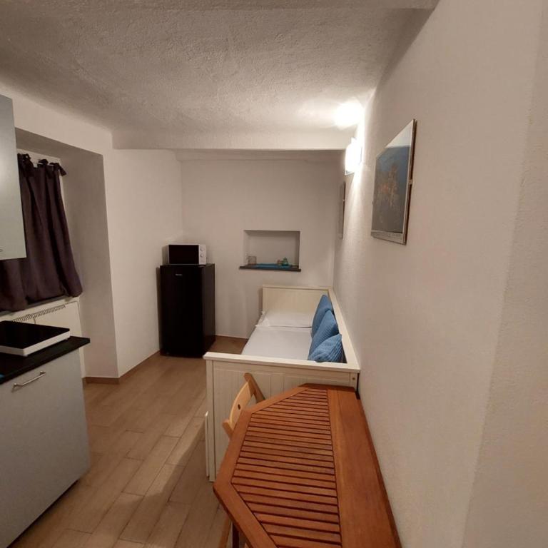 Mariasole Rooms - One-Bedroom Apartment - 11