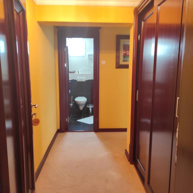 Hotel Mimoza - Apartman Tipa "Suite" sa Bračnim Krevetom (Queen-size) - 2