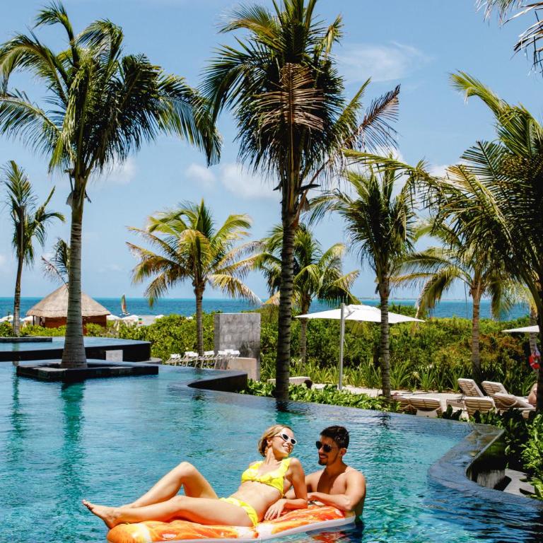 TRS Coral Hotel - Adults Only - All Inclusive - Junior Suite Swim Up Beachside - 2