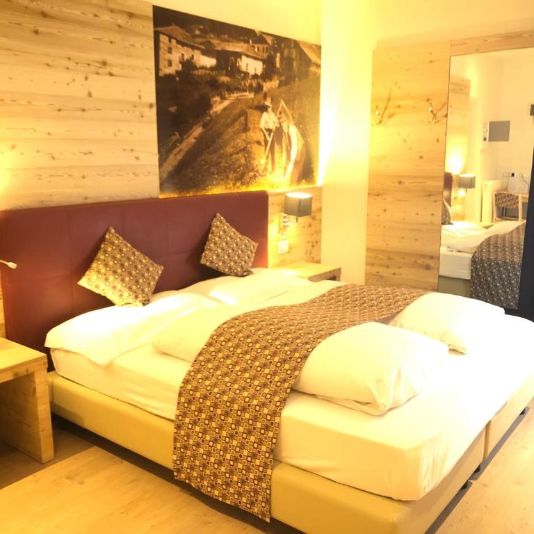 Hotel Eccher 3 stelle Superior - Camera Standard Matrimoniale/Doppia con Letti Singoli - 1