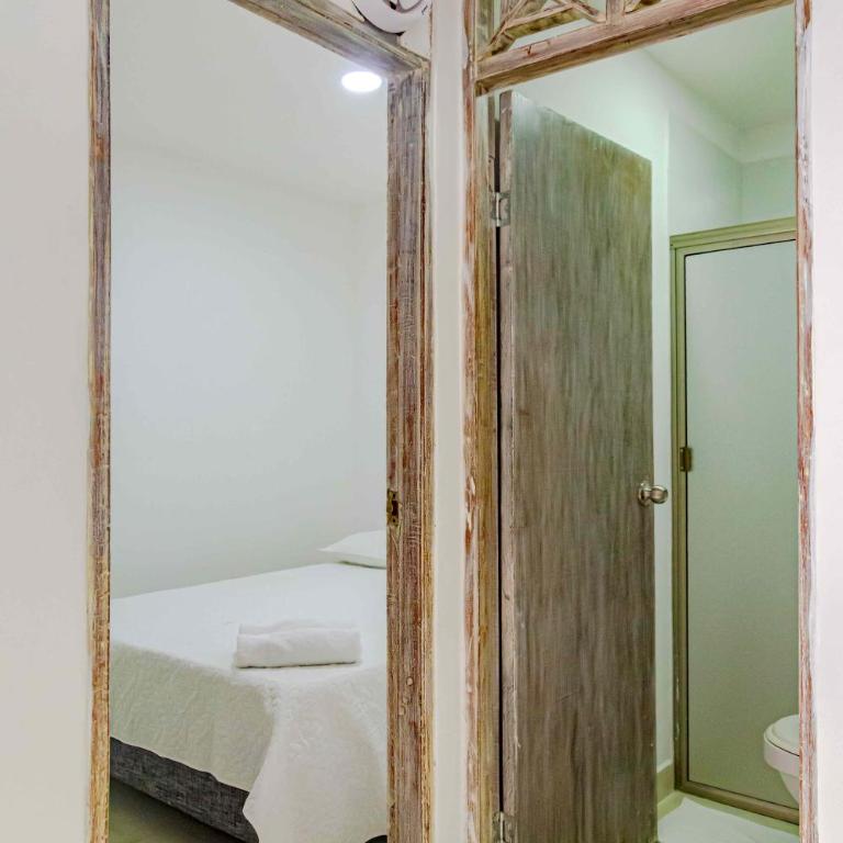 Luna Cartagena Airport Hotel - Standard Family Room - 3