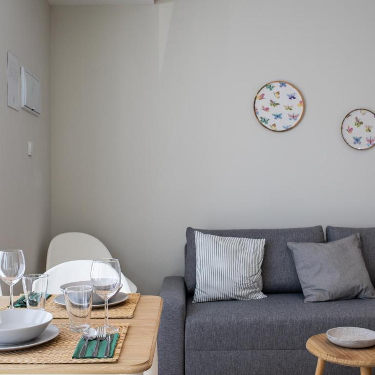 FLORIT FLATS - Port & City Arts - 15 min Beach - Two-Bedroom Apartment - 18