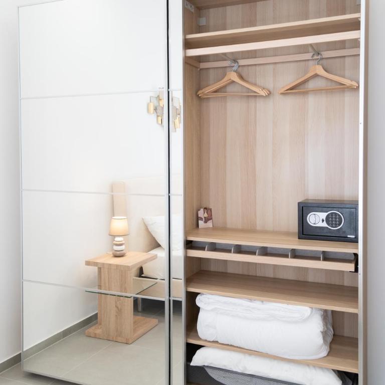 Lighthouse Apartment - Two-Bedroom Apartment - 5