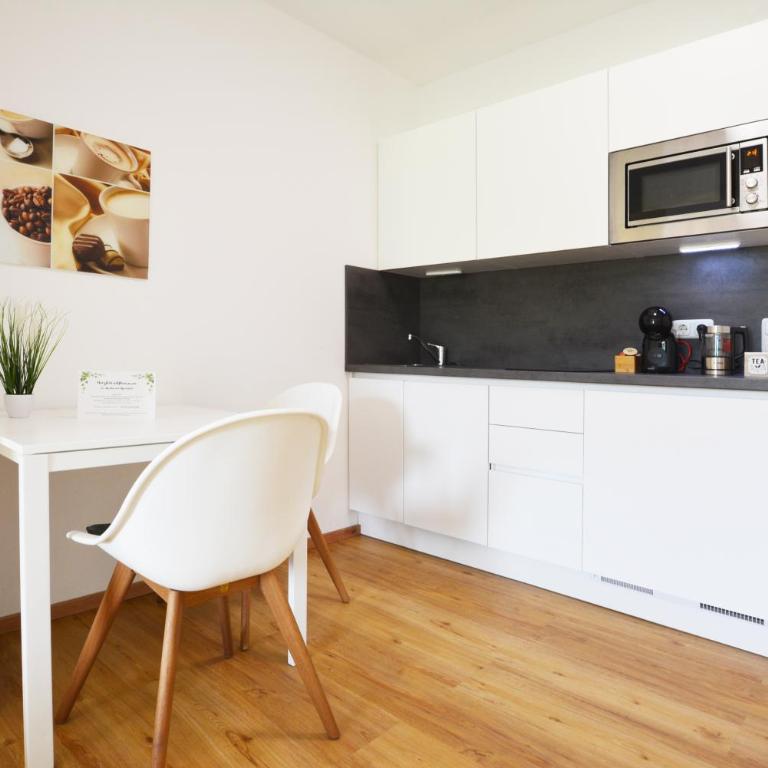 Sonniges Apartment mit Balkon in Ruhelage - One-Bedroom Apartment - 4