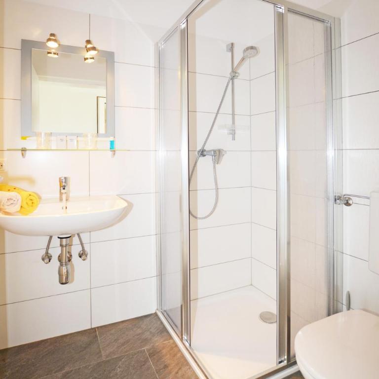 Sonniges Apartment mit Balkon in Ruhelage - One-Bedroom Apartment - 14