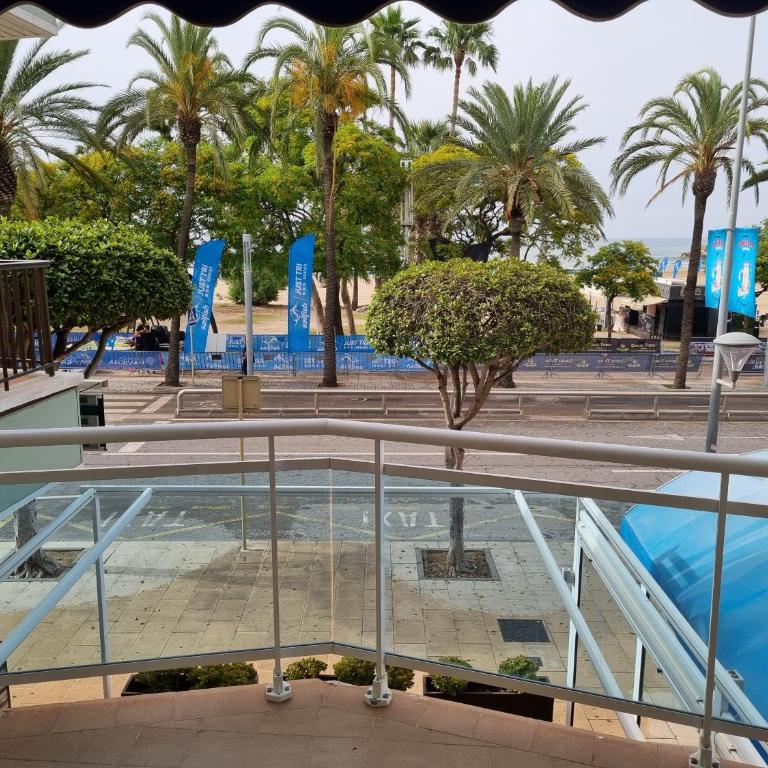 APARTAMENTO PRIMERA LINEA MAR CAMBRILS cerca PUERTO - Two-Bedroom Apartment - 4