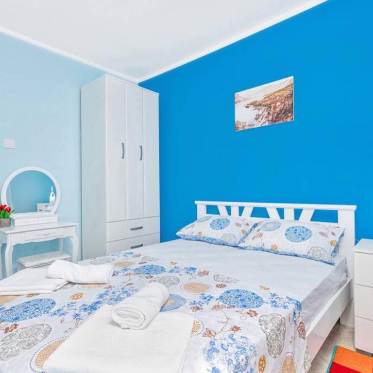 Apartment Milos - One-Bedroom Apartment - 16