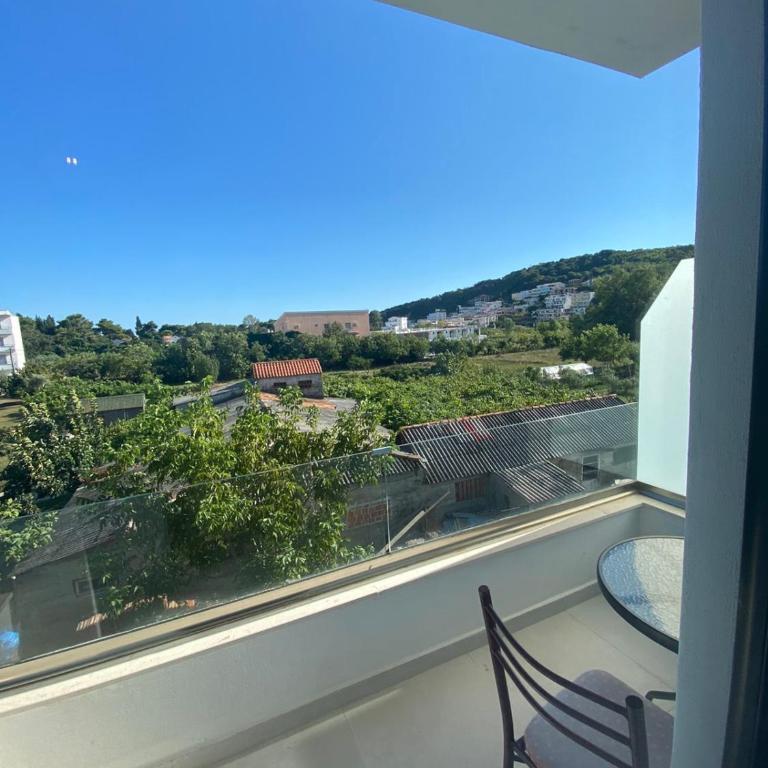 Apartments Stanaj - Dvokrevetna Soba s Bračnim Krevetom s Pogledom na Vrt - 4
