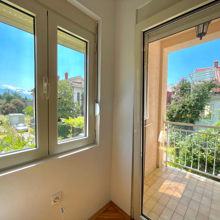 Garden House Budva - Apartman sa Pogledom na Vrt - 16