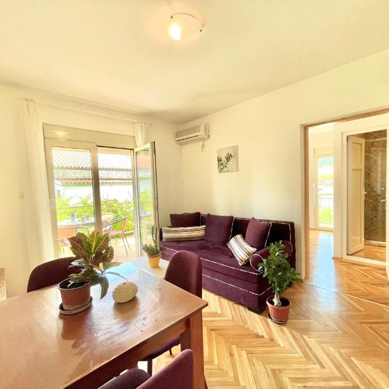 Garden House Budva - Apartman sa Pogledom na Vrt - 12