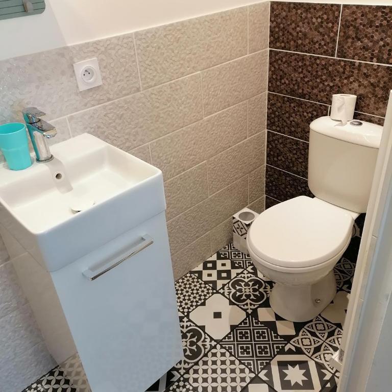 Villa des Roses - Appart T2, 32m2, RDC, vue sur jardin, "Le chic" - Apartment mit 1 Schlafzimmer - 22