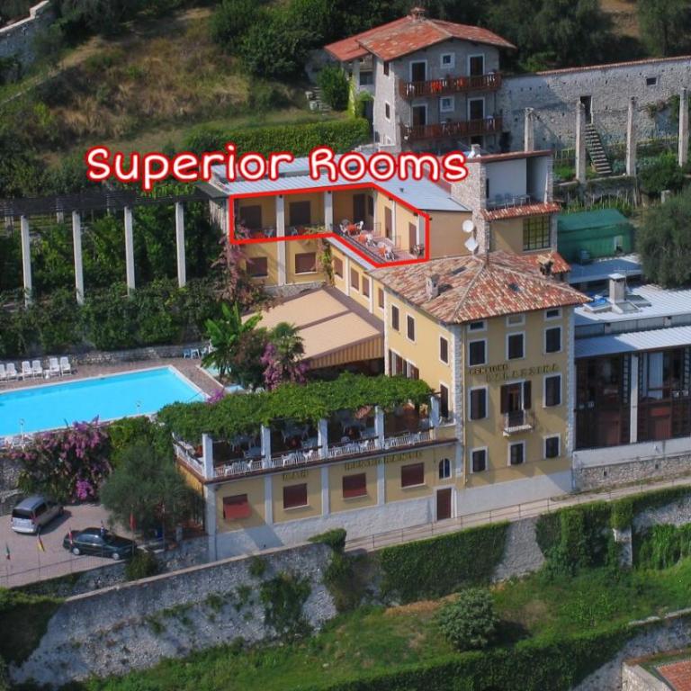 Hotel Palazzina - Camera Matrimoniale Superior con Balcone e Vista Lago - 8