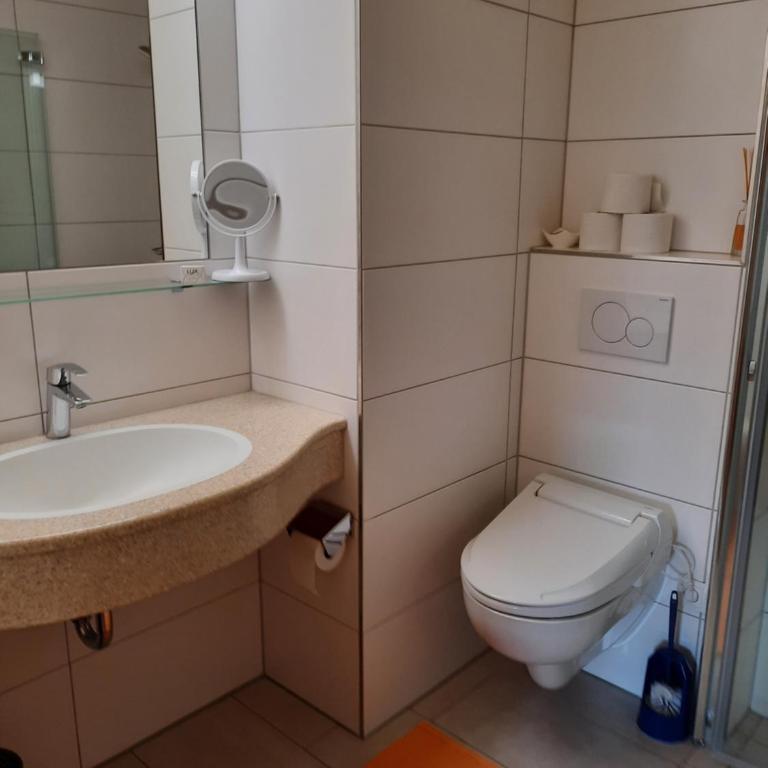 Landgasthof Hubertusstubn - Familienzimmer mit Balkon - 3