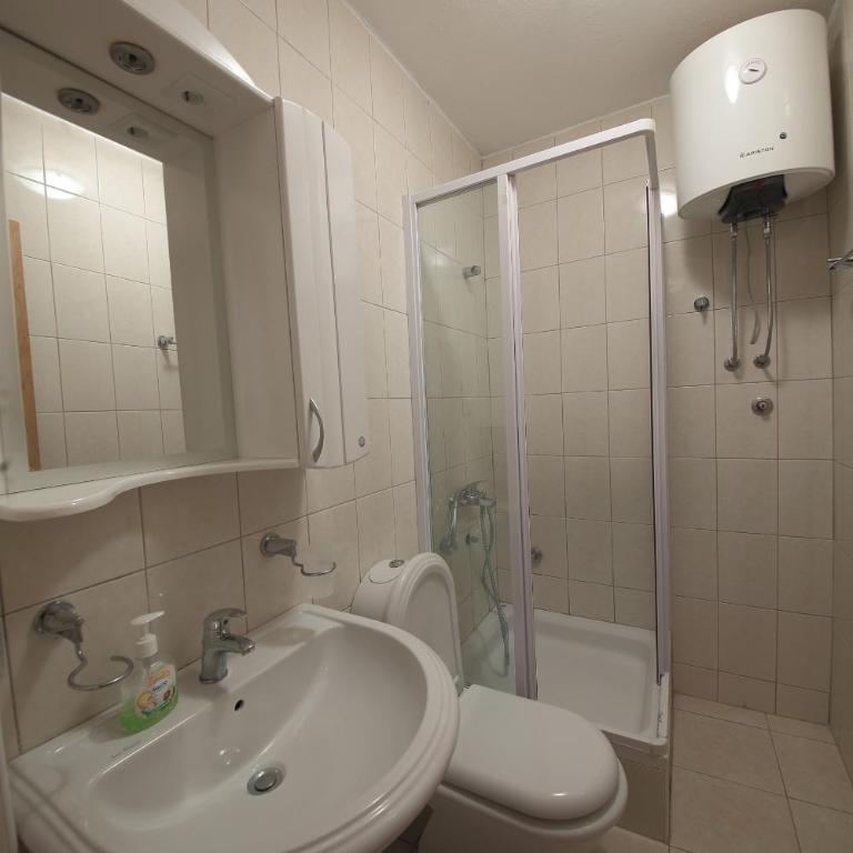 Guest house Zenović - One-Bedroom Apartment with Terrace - 2