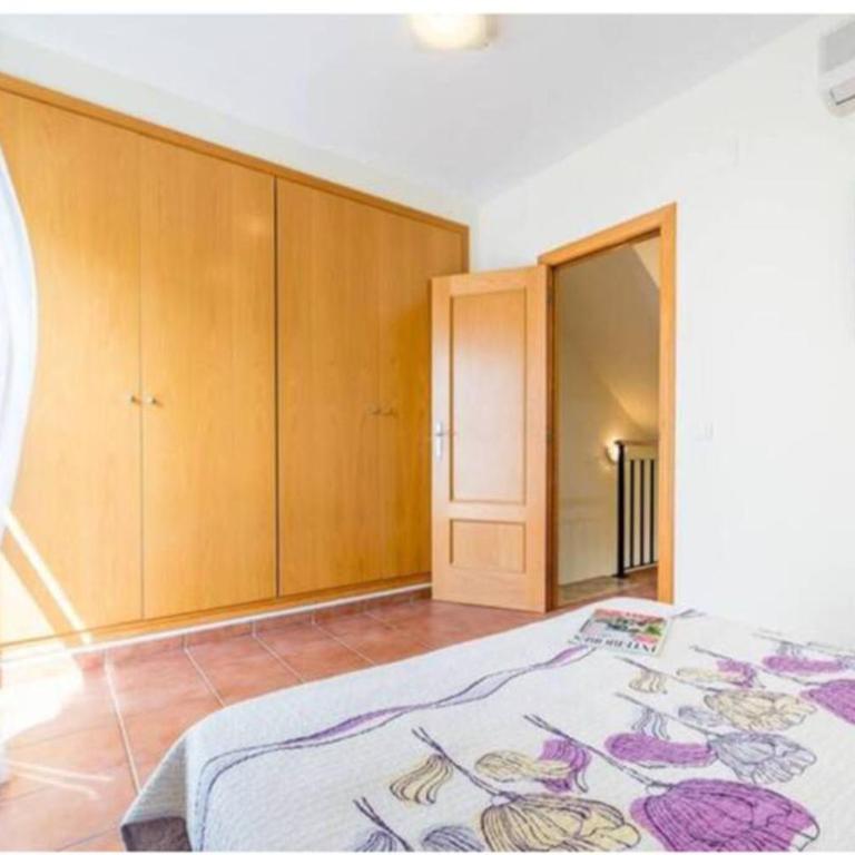 ENCANTADORA CASA CON PISCINA A 5 MIN PLAYA WIFI - Casa de 2 dormitorios - 16