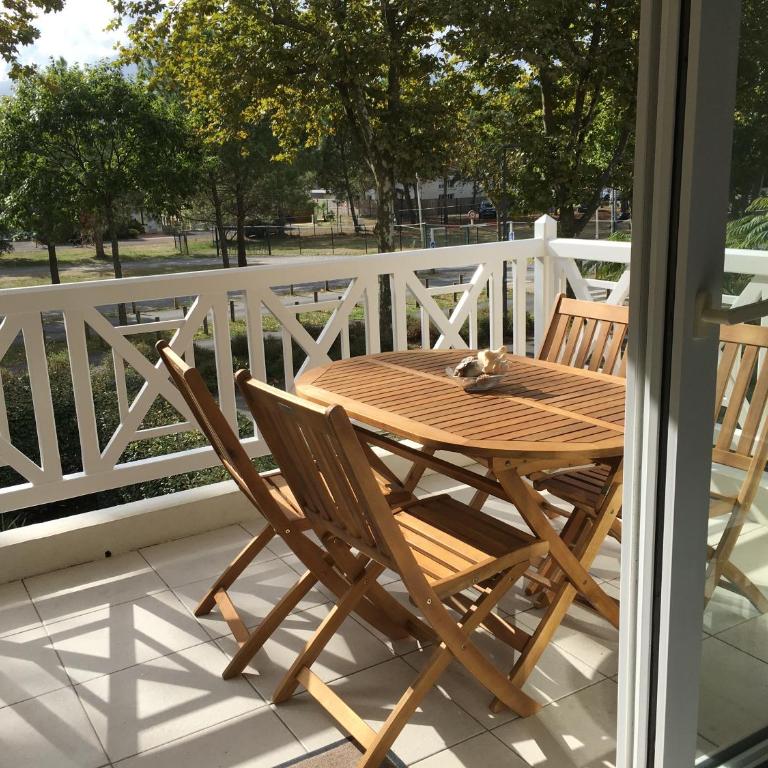 Appartement T2 ocean location avec terrasse et parking privé 200mde la plage - Appartement 1 Chambre - 3
