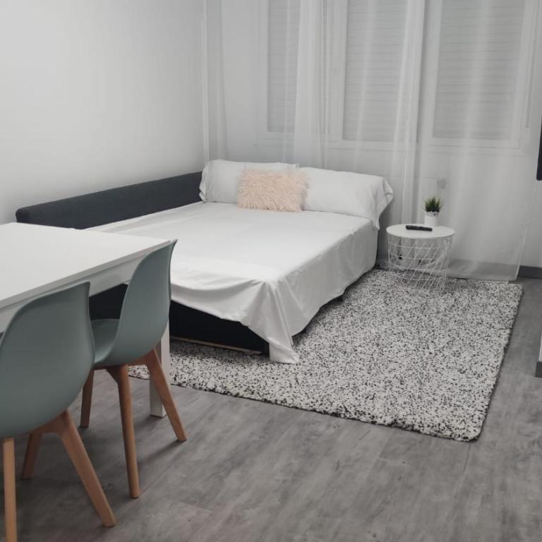 Casa Gascona con parking, wifi y netflix gratis!! By DeLabra Apartments - Apartamento de 1 dormitorio - 12