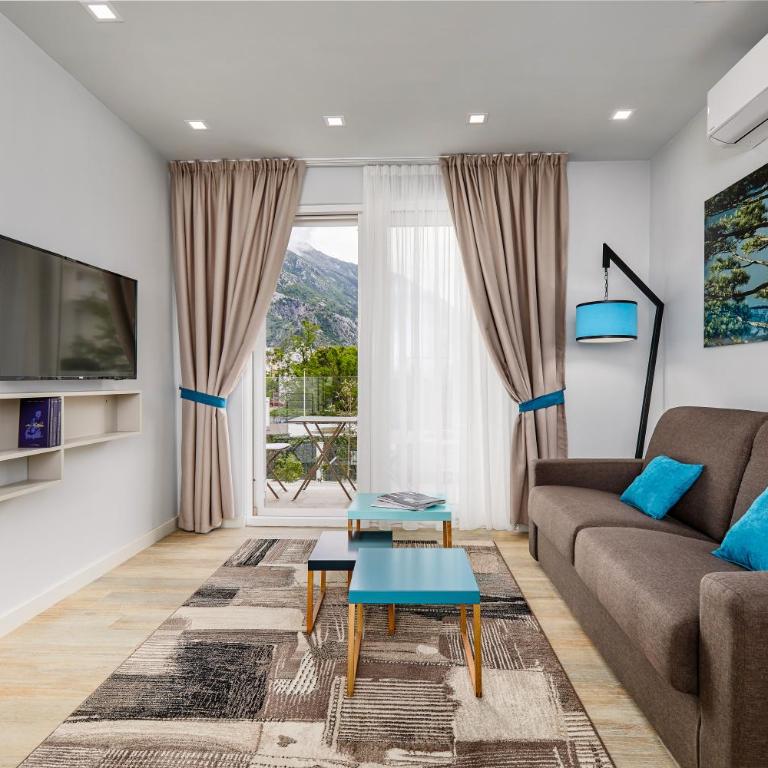 MAISON W - Deluxe One-Bedroom Apartment - 60