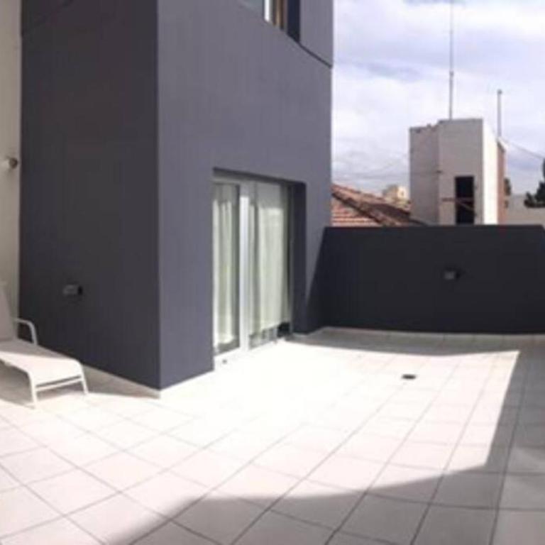 Amplio departamento moderno con excelente ubicación! - Apartamento de 2 dormitorios - 11