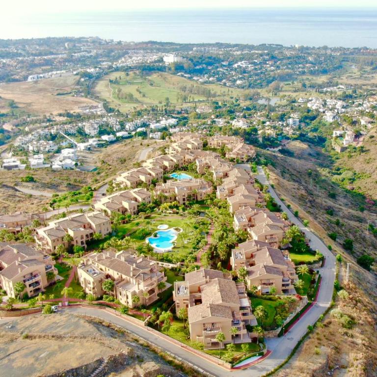 Quartiers Marbella Penthouse in Hacienda Cifuentes Benahavis - Apartamento Ático - 25