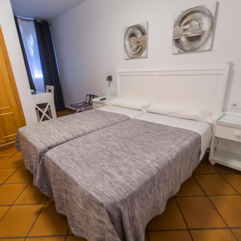 Hostal San Ramón - Habitación Doble Superior - 2 camas - 11