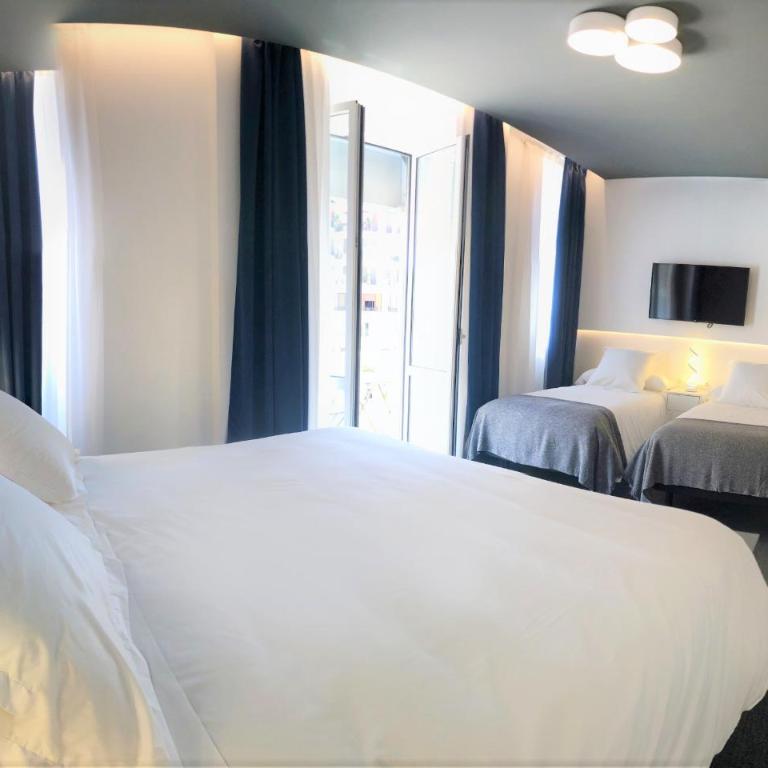 PLAZA VIEW - Quadruple Room with Terrace - 2