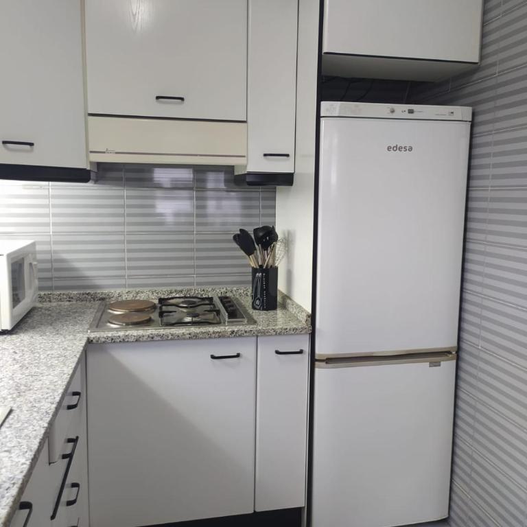 Apartamento Palmeras - Two-Bedroom Apartment - 19