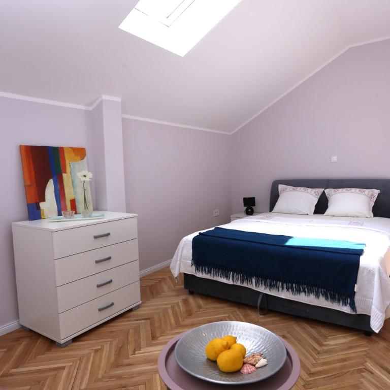 Tamaris Apartmani Igalo Centar - Apartment with Balcony - 3