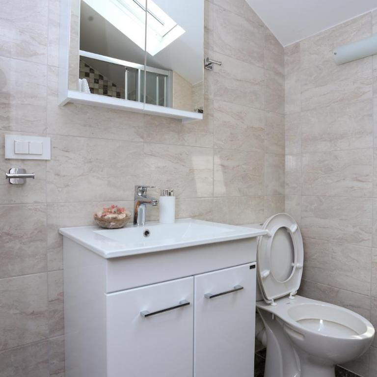 Tamaris Apartmani Igalo Centar - Apartment with Balcony - 18