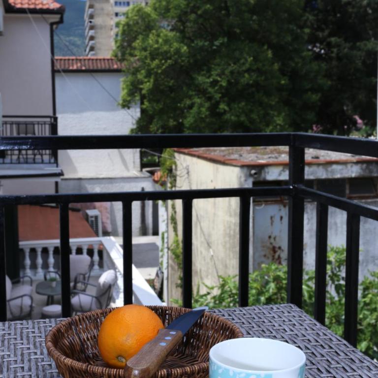 Tamaris Apartmani Igalo Centar - Apartment with Balcony - 9