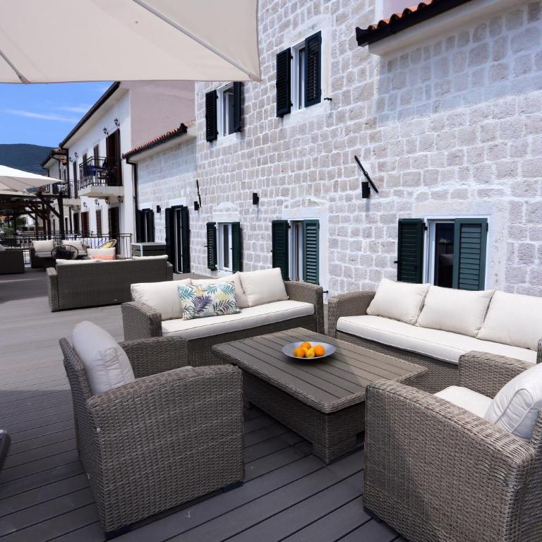 Tamaris Apartmani Igalo Centar - Apartment with Sea View - 15