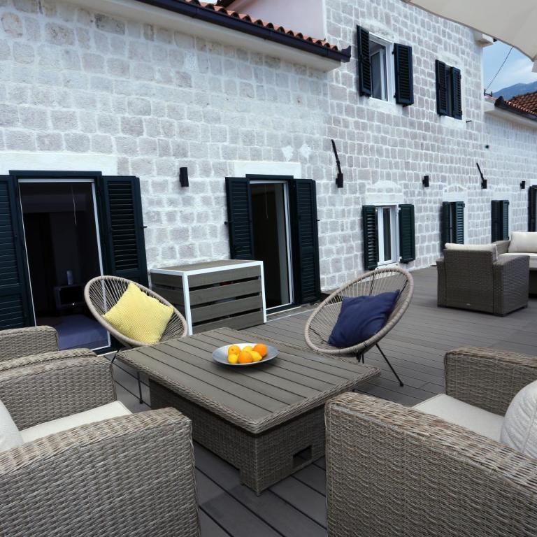 Tamaris Apartmani Igalo Centar - Apartment with Sea View - 16