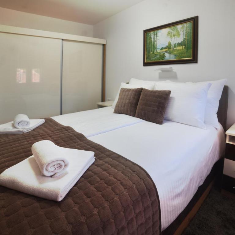 "Mini Hotel Vienna" Apartments - Apartman sa Balkonom - 12