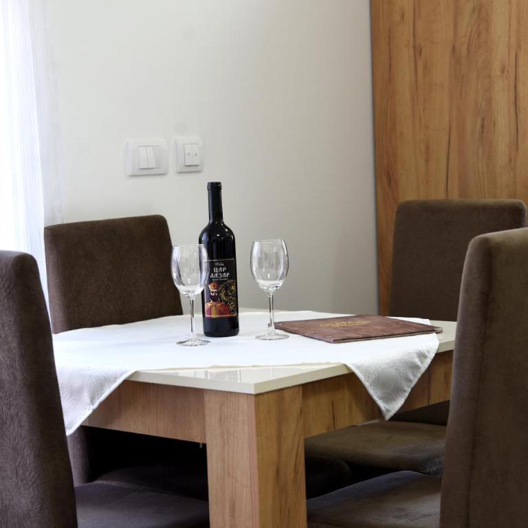 "Mini Hotel Vienna" Apartments - Apartman sa Balkonom - 7