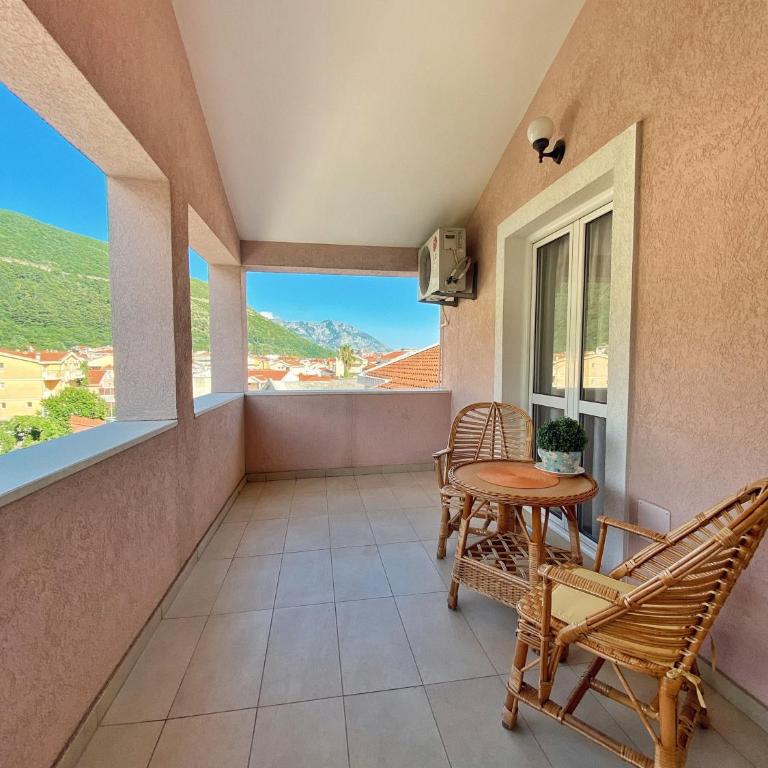 Villa MD - Superior Double or Twin Room with Mountain View - 1