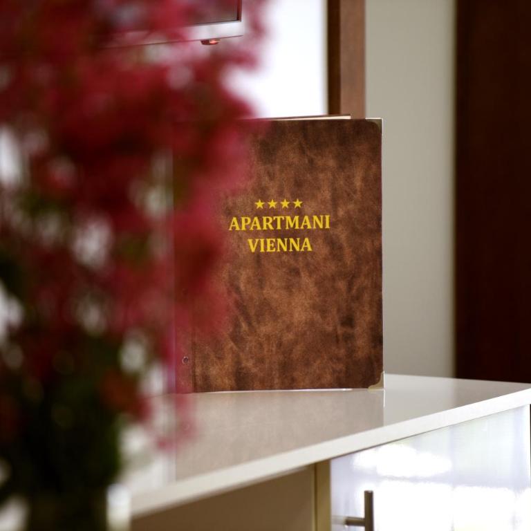 "Mini Hotel Vienna" Apartments - Apartman sa Balkonom - 14
