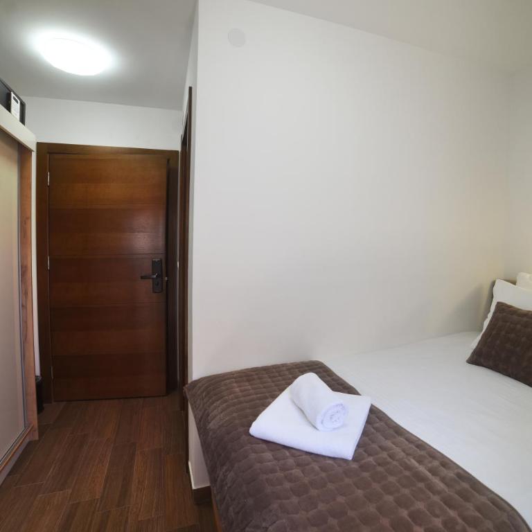 "Mini Hotel Vienna" Apartments - Jednokrevetna Soba sa Balkonom - 9
