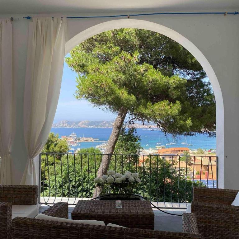 Grand Hotel Palau - Camera Familiare con Vista Mare - 1