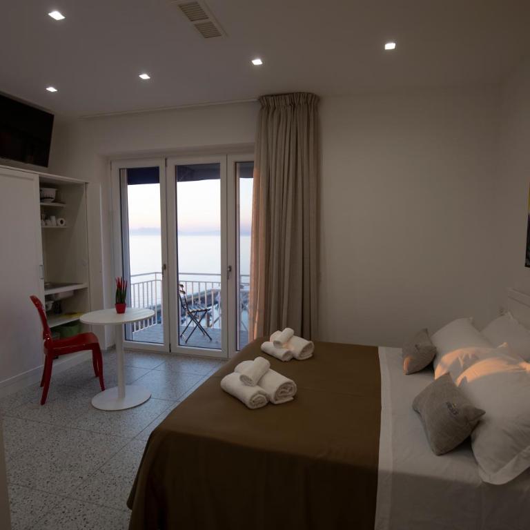 Anreale Rooms Agropoli - Suite Familiare con Balcone - 18