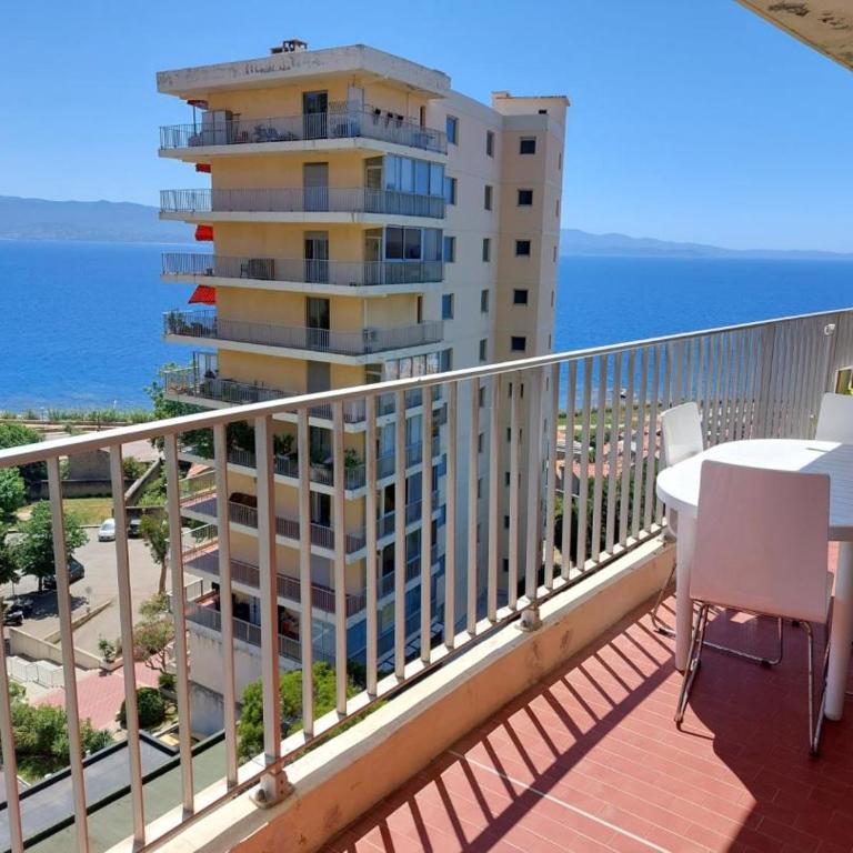 AJACCIO SANGUINAIRES APPT 3 P POUR 4 A 5 PERSONNES TTES COMMODITÉS TT CONFORT ! A 300M DES PLAGES ET A 5 MN DU CENTRE VILLE - Apartment mit 2 Schlafzimmern - 1