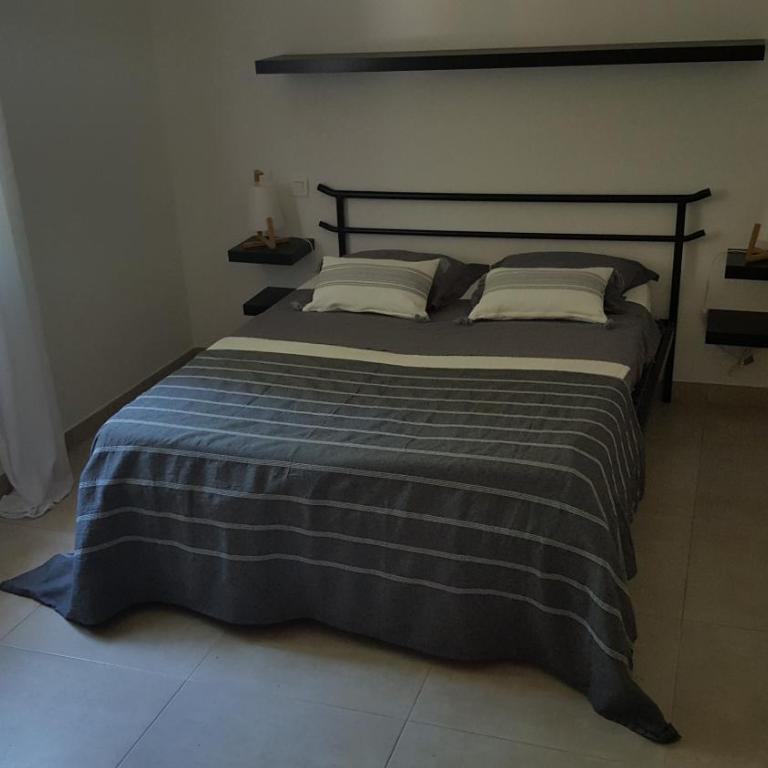 Appartement Rez de Jardin avec piscine - Apartamento de 1 dormitorio - 5
