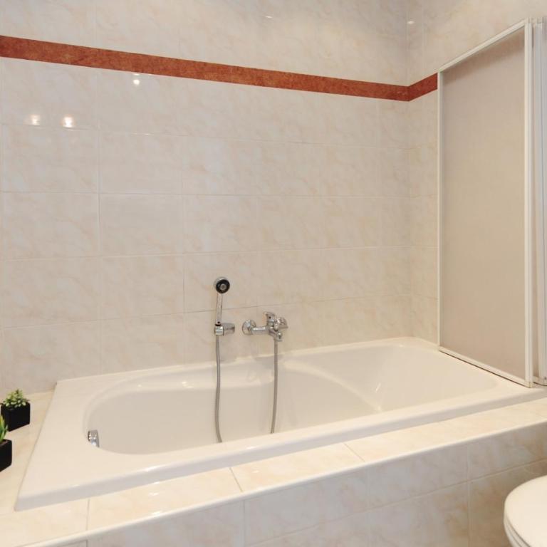 Le Savoy Palace - Five Stars Holiday House - Appartement - 17