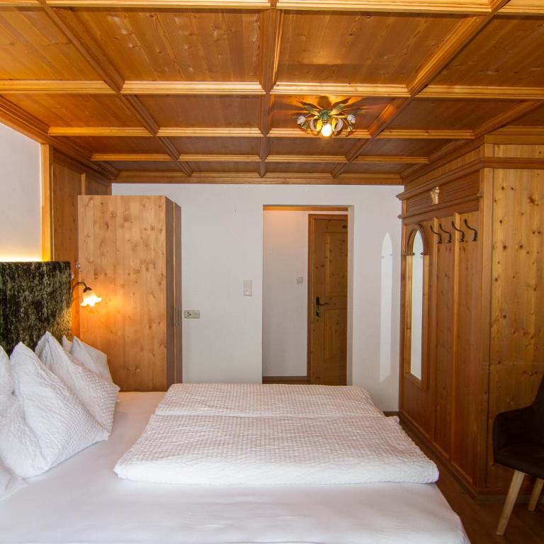 Haus am Sonnenhang - Doppelzimmer mit Balkon - 2